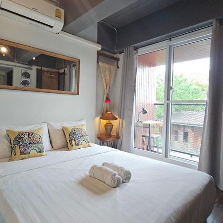 33 Poshtel (Adults Only) Chiang Mai Exterior foto
