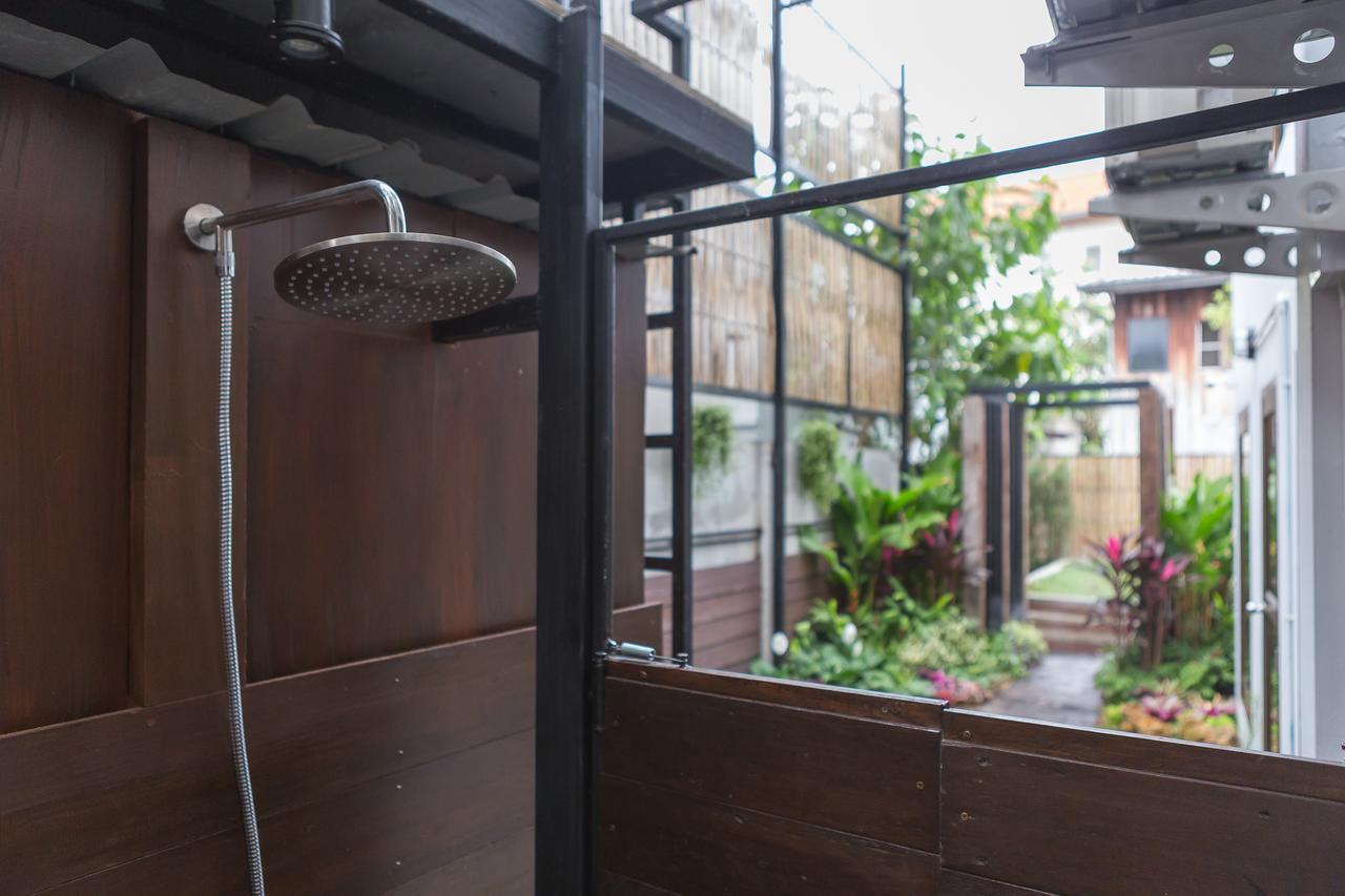 33 Poshtel (Adults Only) Chiang Mai Exterior foto
