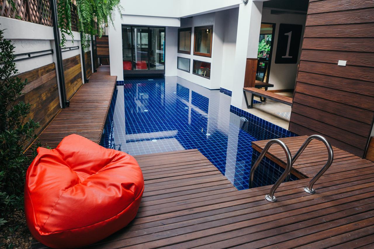 33 Poshtel (Adults Only) Chiang Mai Exterior foto