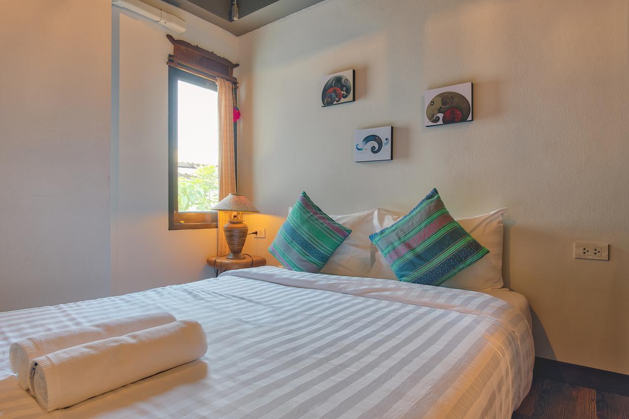 33 Poshtel (Adults Only) Chiang Mai Exterior foto