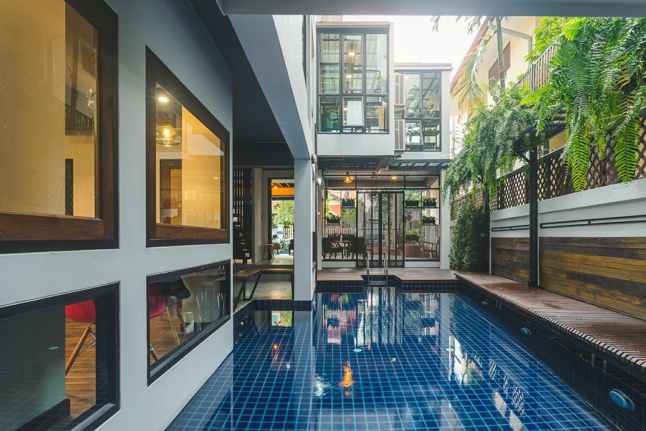 33 Poshtel (Adults Only) Chiang Mai Exterior foto
