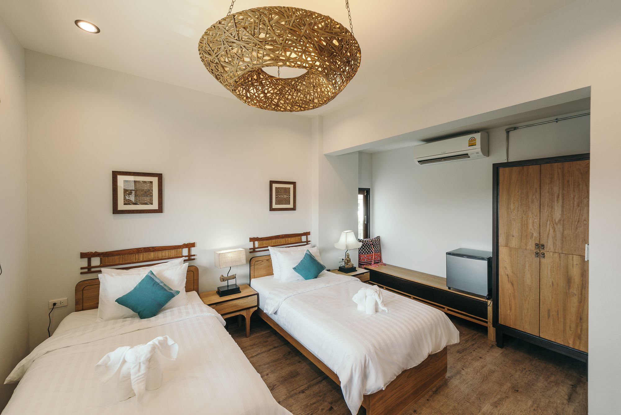 33 Poshtel (Adults Only) Chiang Mai Exterior foto