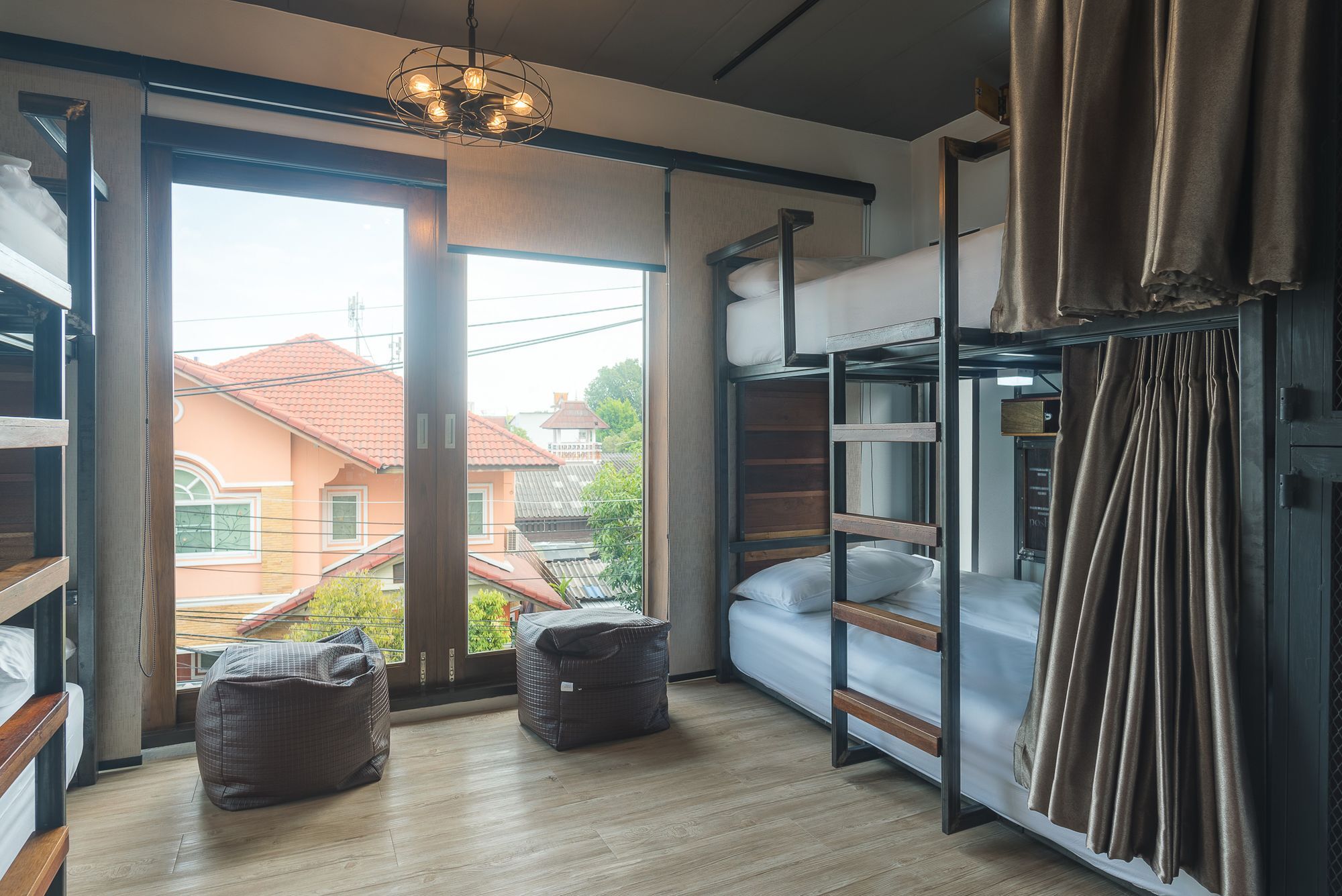 33 Poshtel (Adults Only) Chiang Mai Exterior foto