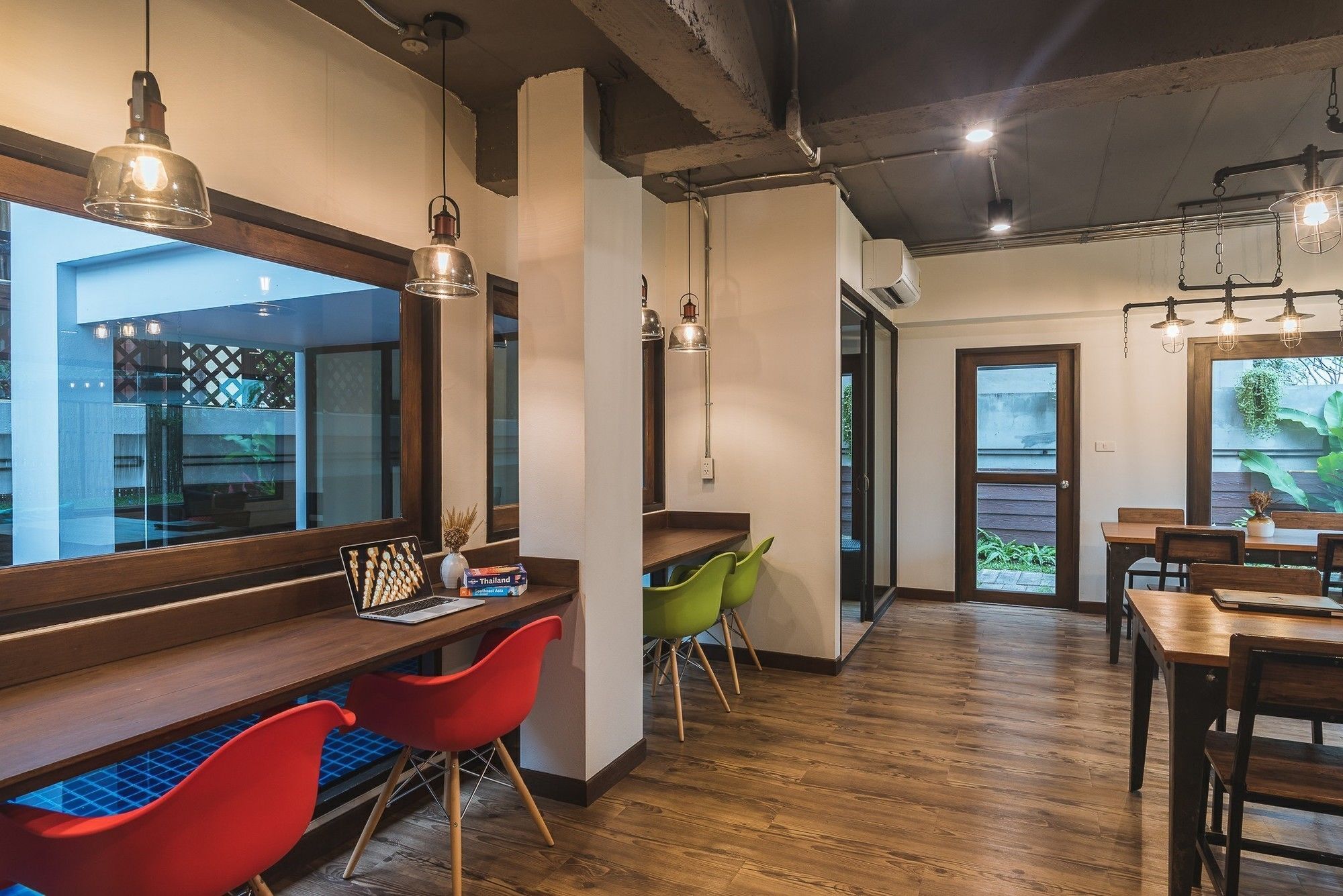 33 Poshtel (Adults Only) Chiang Mai Exterior foto