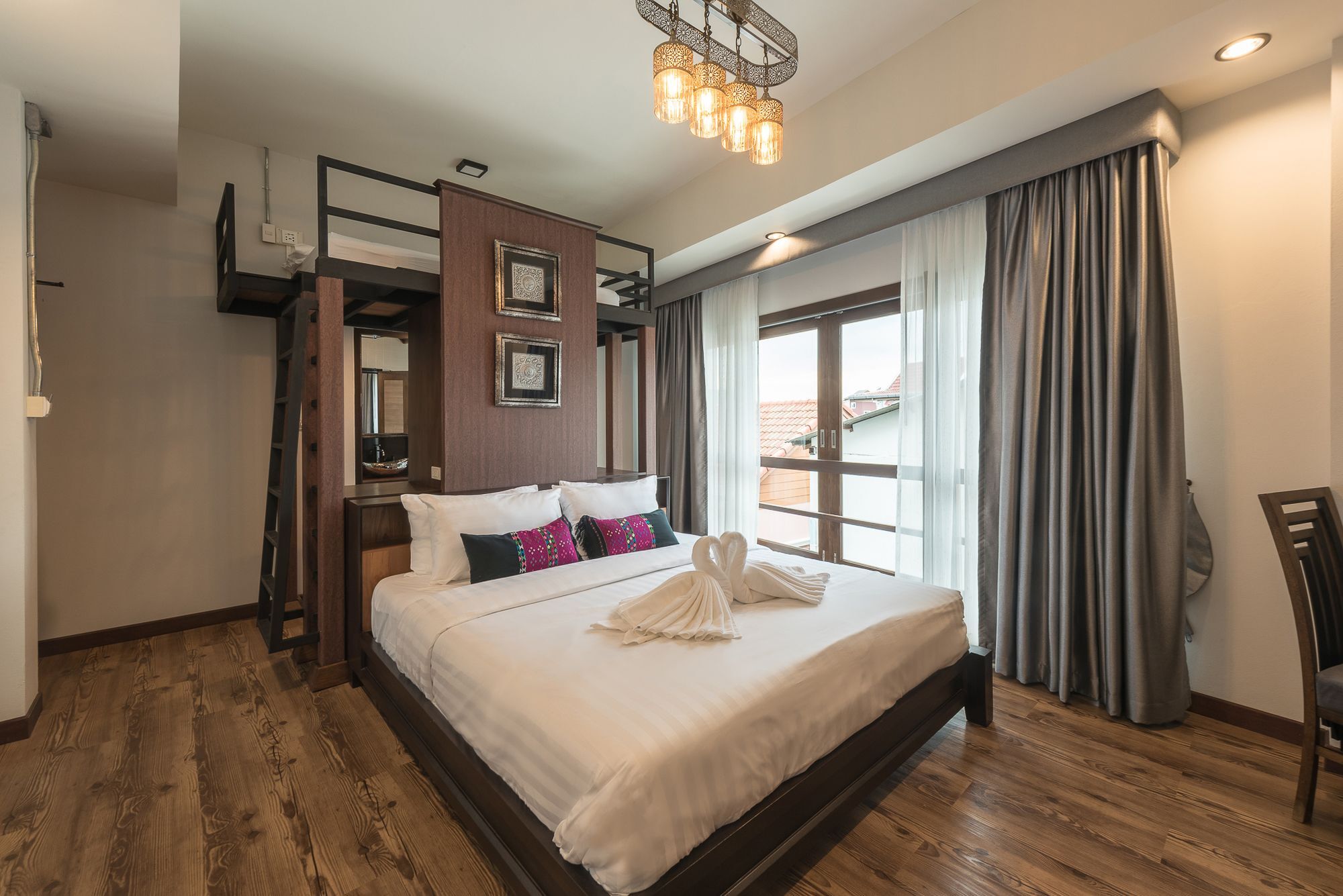33 Poshtel (Adults Only) Chiang Mai Exterior foto